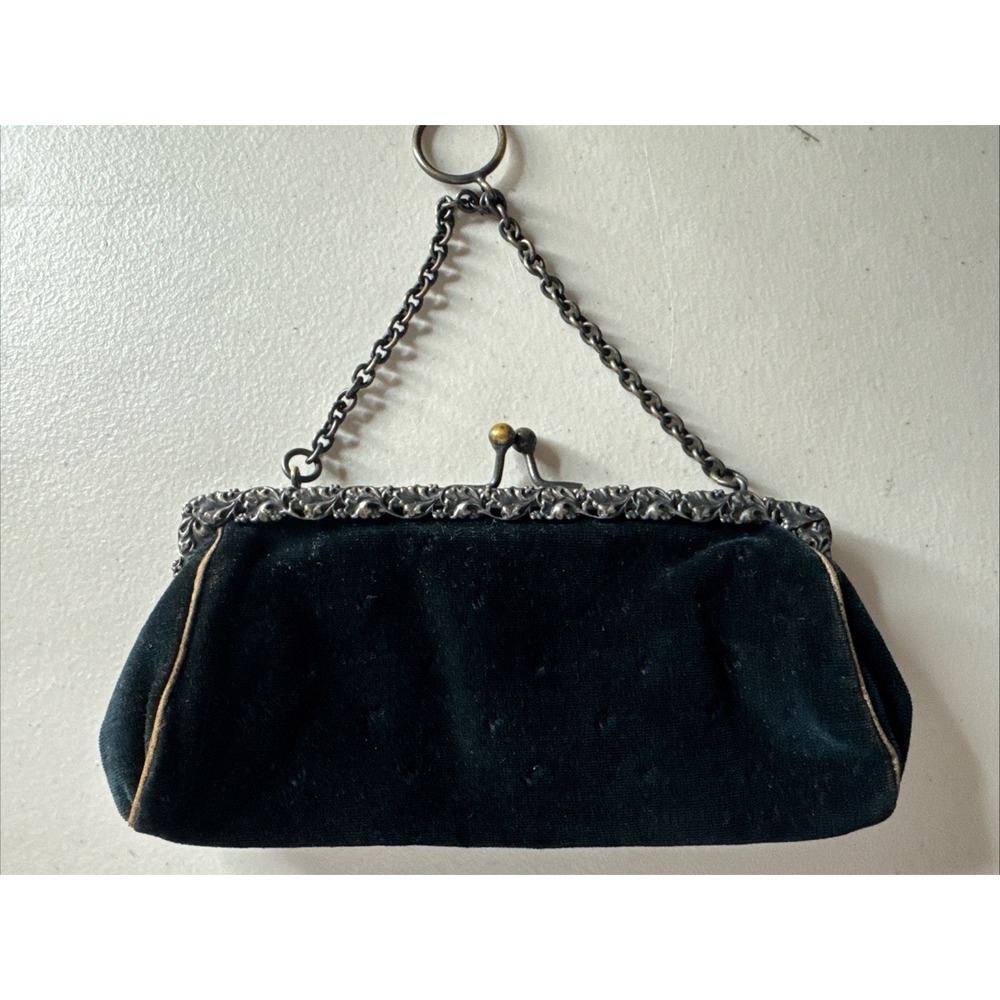 Vintage Black Sequin Kiss Lock Cross Body Purse With Chain Strap